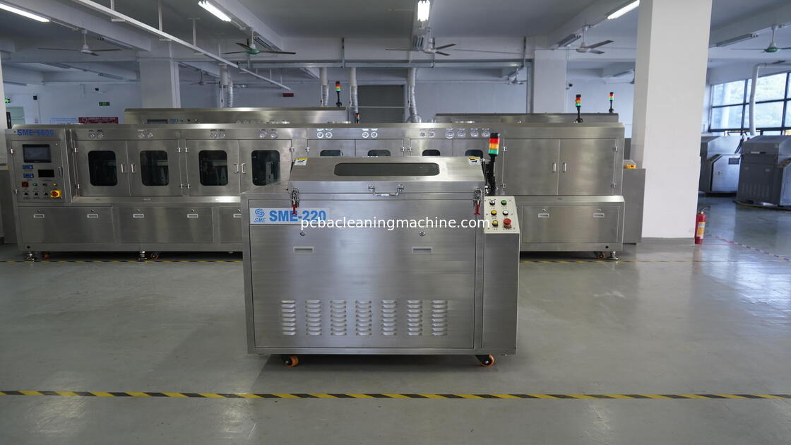 آلة تنظيف البالتات الأوتوماتيكية PLC التي تتميز بسعة خزان سائل 80 لترًا ووقت تجفيف من 5 إلى 15 دقيقة مناسبة لأنواع البالتات المختلفة