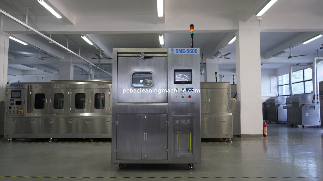 نطاق ضغط الغاز 0.4-0.6Mpa آلة تنظيف PCB تنظيف العملية التنظيف يضمن نتائج التنظيف لخطوط التجميع الإلكترونية