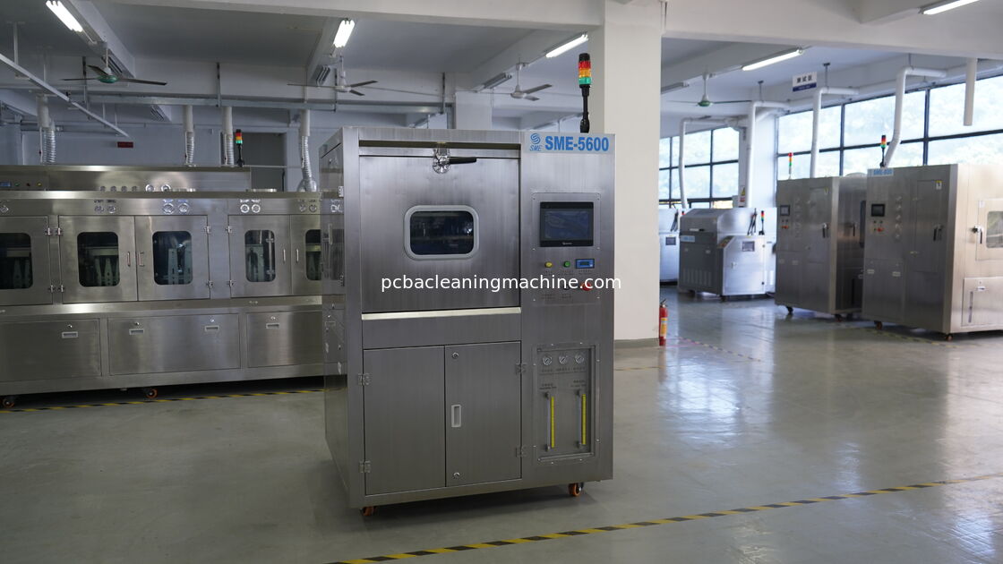 نطاق ضغط الغاز 0.4-0.6Mpa آلة تنظيف PCB تنظيف العملية التنظيف يضمن نتائج التنظيف لخطوط التجميع الإلكترونية