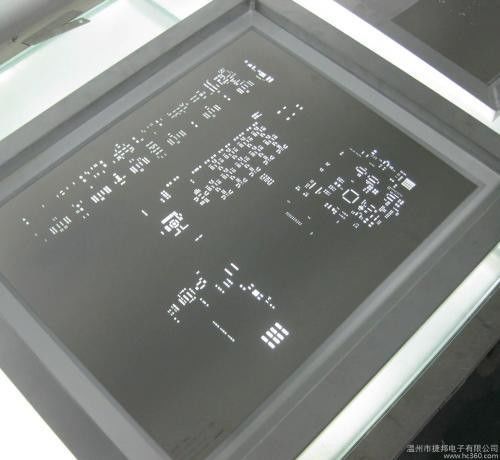 15 عامًا من عمر SUS304 من الفولاذ المقاوم للصدأ بإطار Smt Solder Paste وآلة تنظيف استنسل الغراء الأحمر